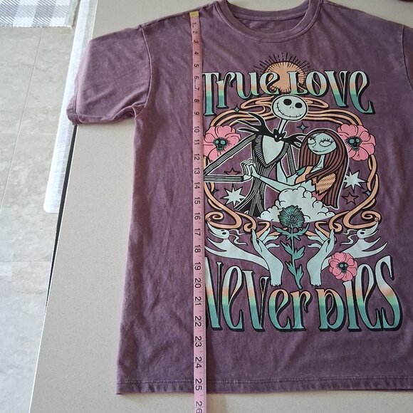 Disney The Nightmare Before Christmas Short Sleeve Tee Shirt Women's Size S - Picture 11 of 14